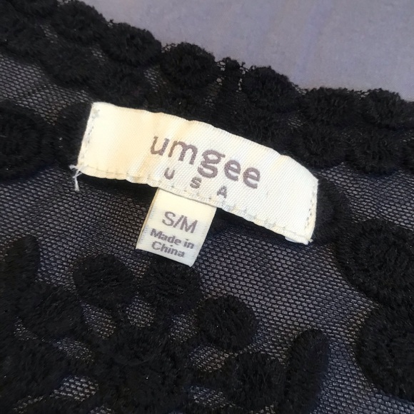 Sheer Lace Blouse with Bell Sleeves - Picture 4 of 4